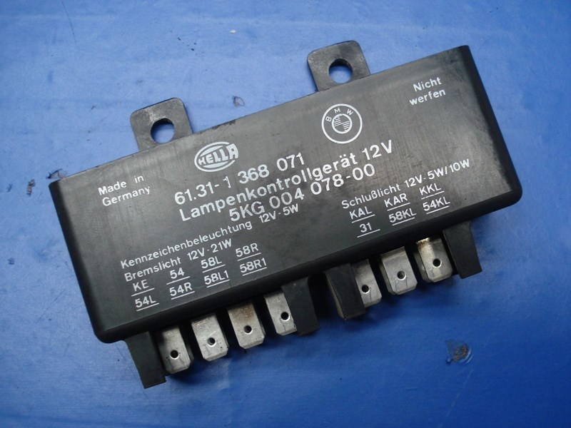 thumbnail image 2 of Bosch Fuel Injection Relay For BMW E30 E28 E23 E24 325 528e – 332014112 2 of 4